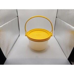 Tupperware Toys Mini Cake Taker